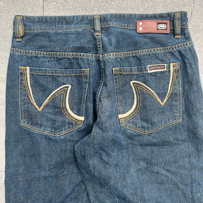 dark wash eckos - 32x30”