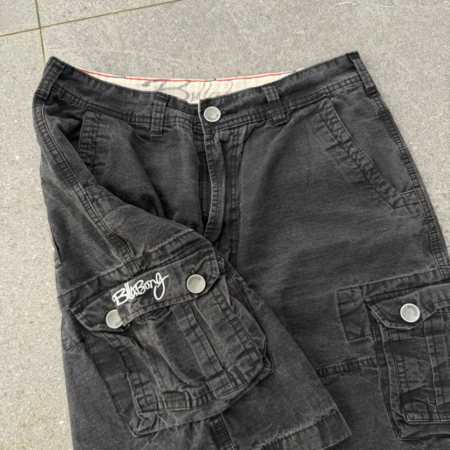 billabong overdyed cargos - 32”