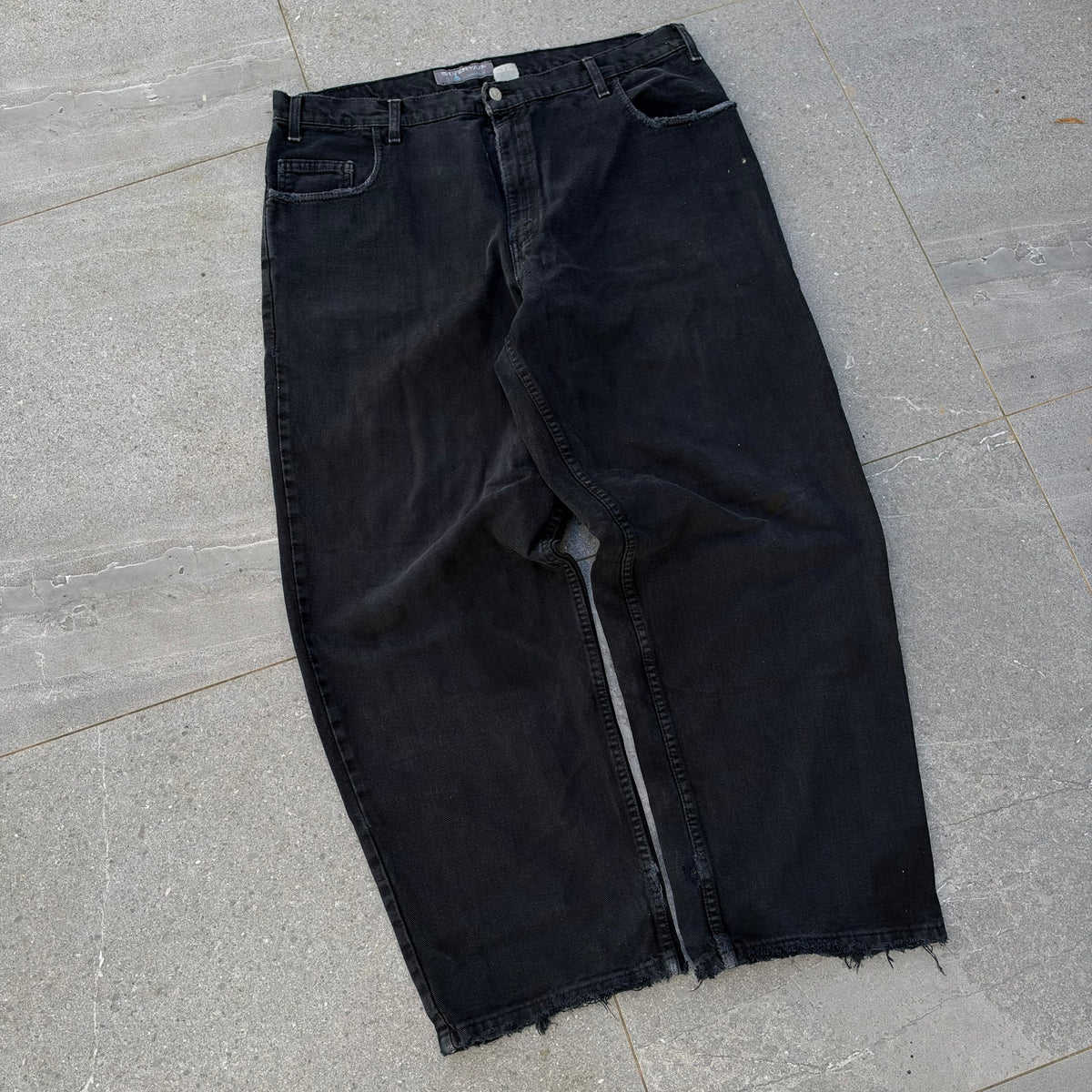 2001 silvertab ‘baggy’ - 40x31”