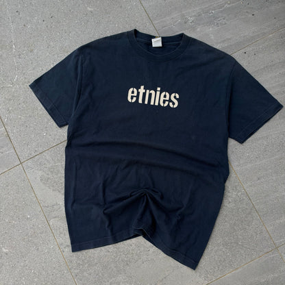 90s etnies tee - L