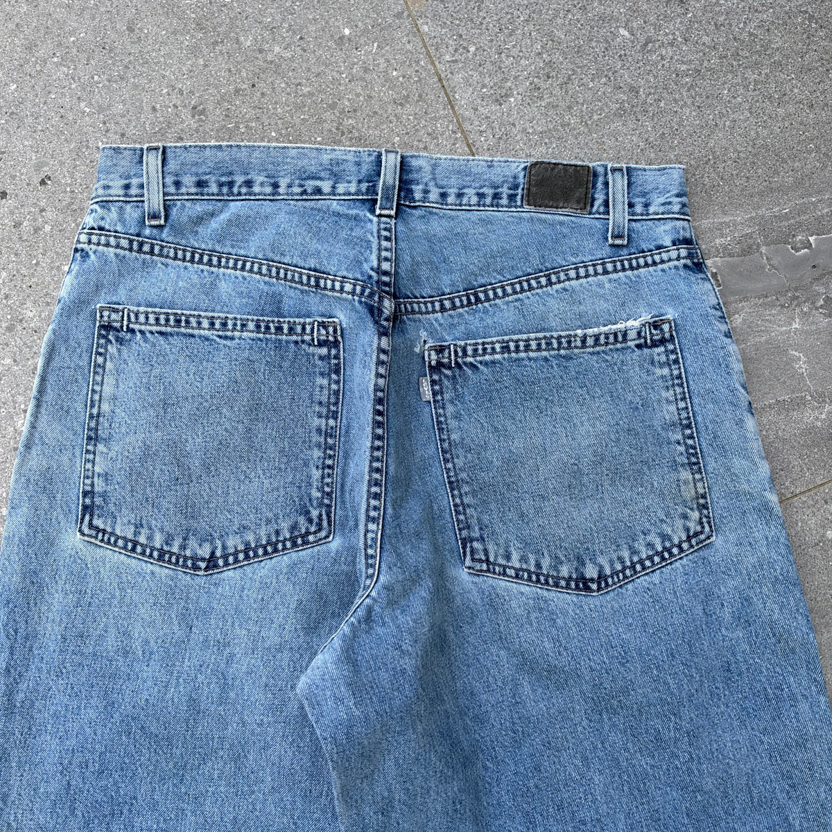 2001 silvertab ‘baggy’ - 33x29”