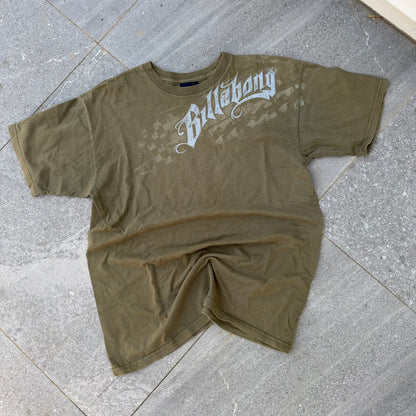 beautiful 2000s billy tee - M