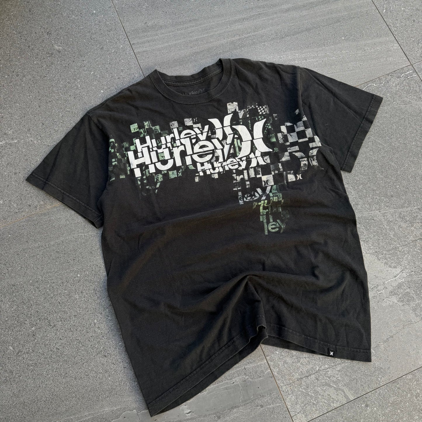 hurley matrix tee - L