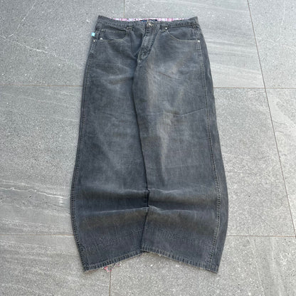 plaid lined babybluez fades - 38x32”