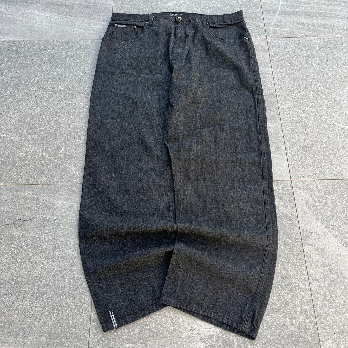 blacked out rocawear carpenters  - 40x34”