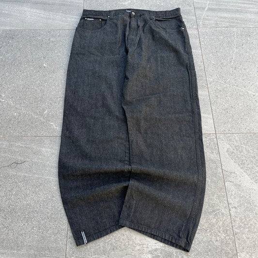 blacked out rocawear carpenters  - 40x34”